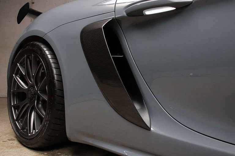 Porsche 718 Cayman GT4 RS