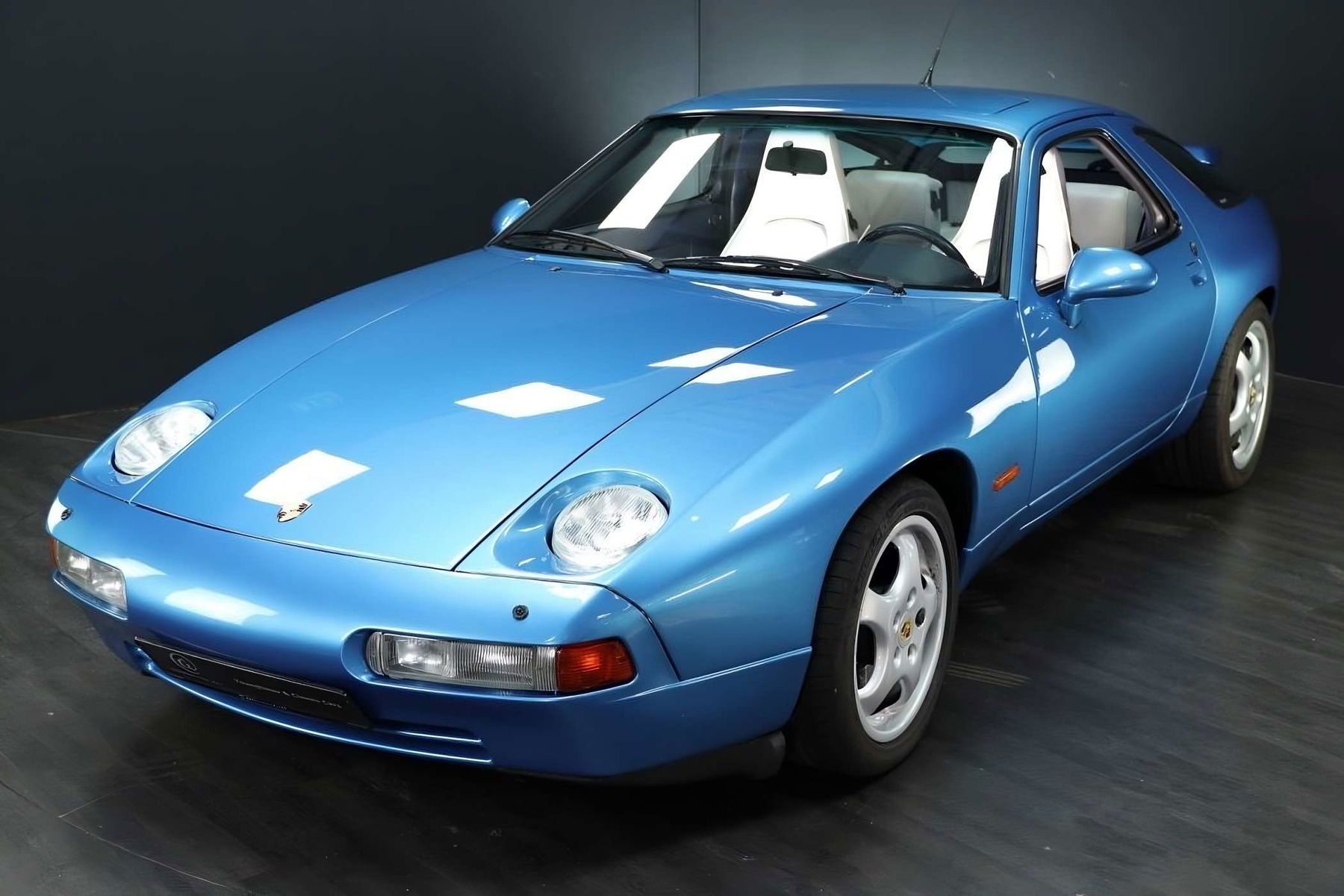 Porsche 928 GTS