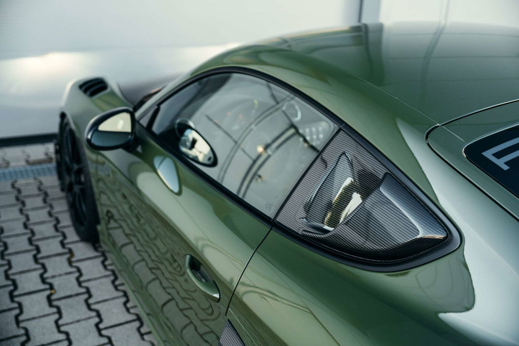 Porsche 718 Cayman GT4 RS