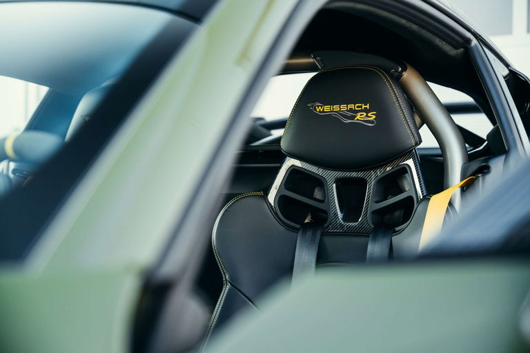 Porsche 718 Cayman GT4 RS