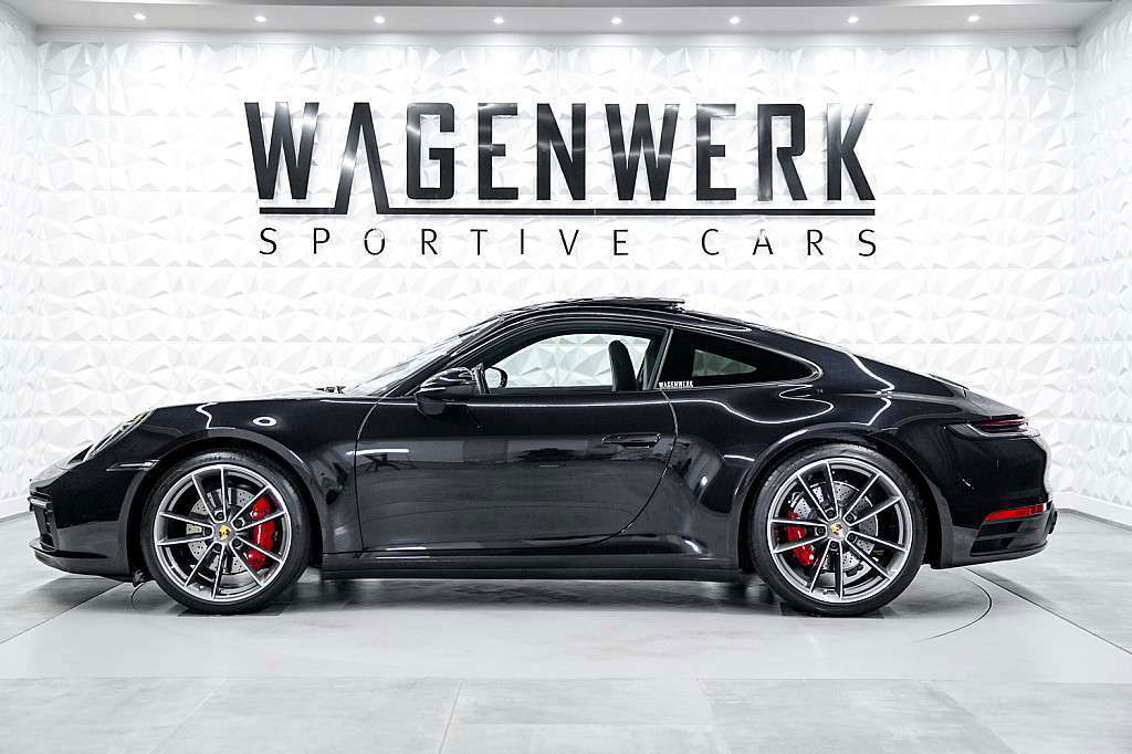 Porsche 992 Carrera 4S