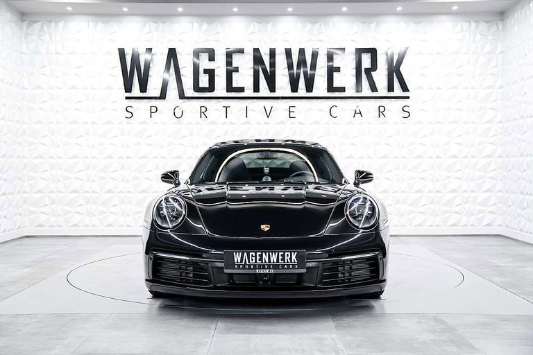 Porsche 992 Carrera 4S