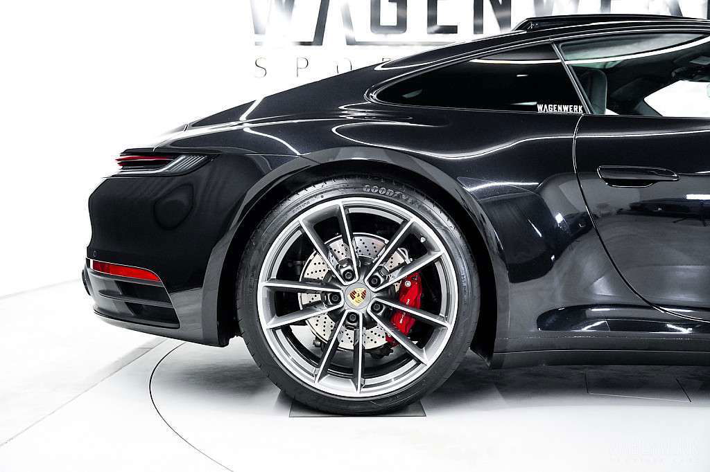 Porsche 992 Carrera 4S