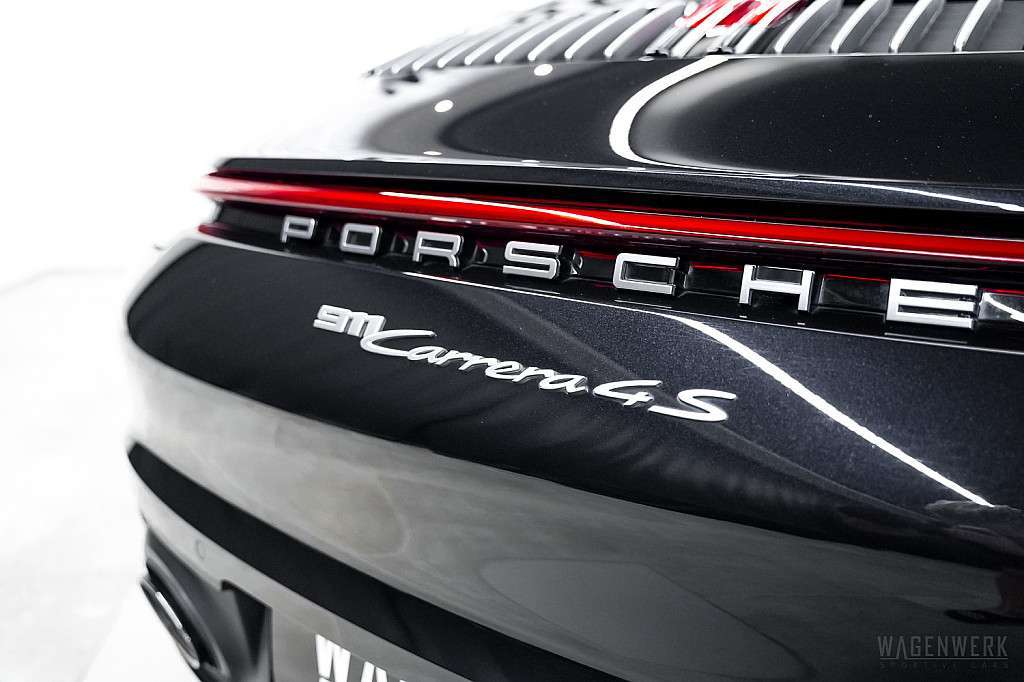 Porsche 992 Carrera 4S