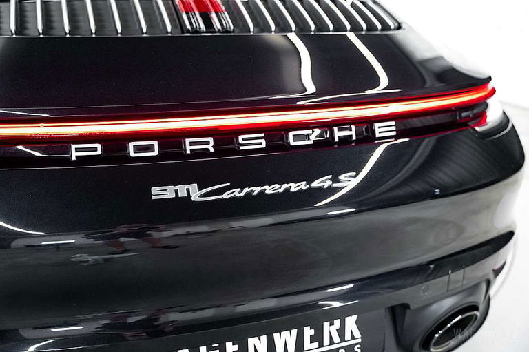 Porsche 992 Carrera 4S