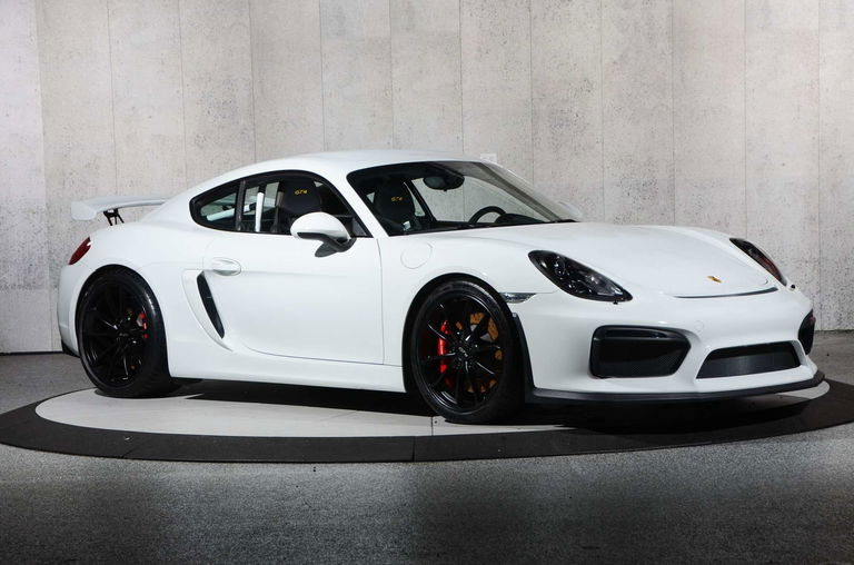 Porsche 981 Cayman GT4