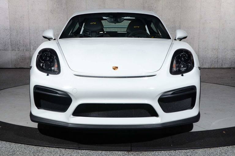 Porsche 981 Cayman GT4