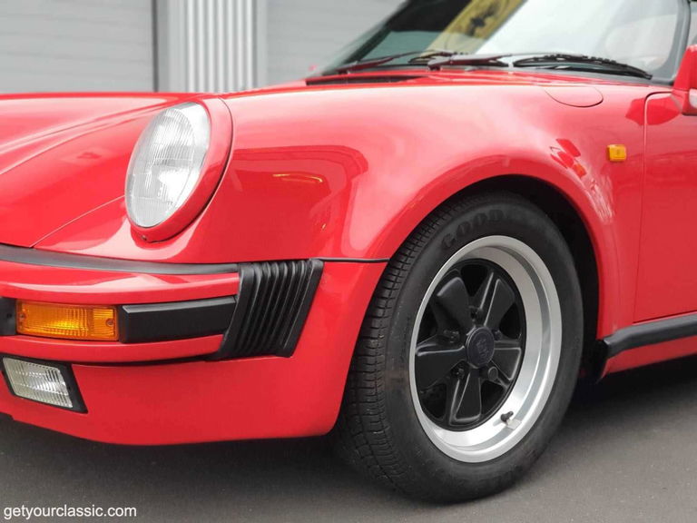 Porsche 911 Carrera 3.2 Speedster