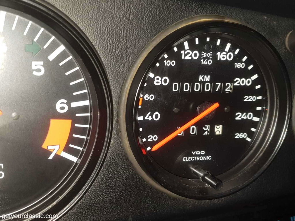 Porsche 911 Carrera 3.2 Speedster