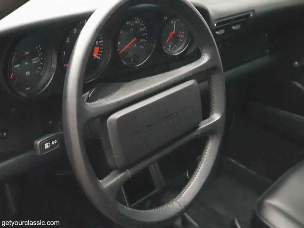 Porsche 911 Carrera 3.2 Speedster