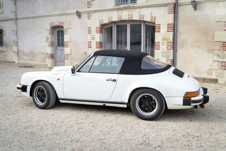 Porsche 911 Carrera 3.2