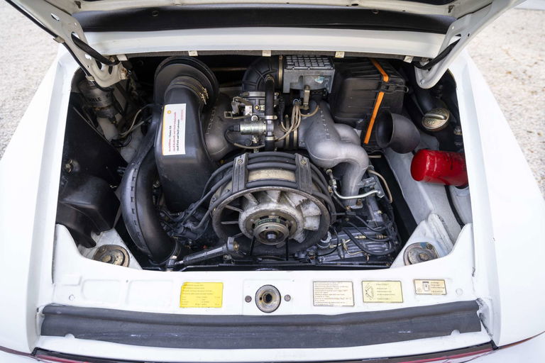 Porsche 911 Carrera 3.2