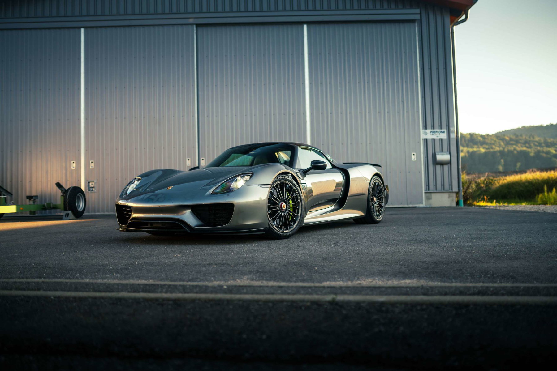 Porsche 918 Spyder 2014 - elferspot.com - Marketplace for Porsche