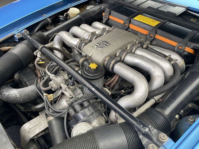 Porsche 928