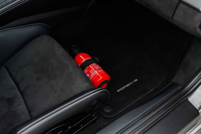 Porsche 718 Cayman GT4