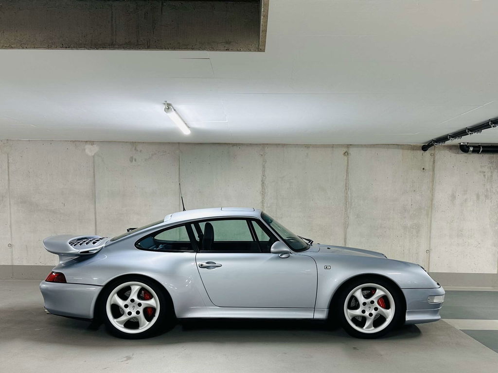 Porsche 993 Carrera 4S