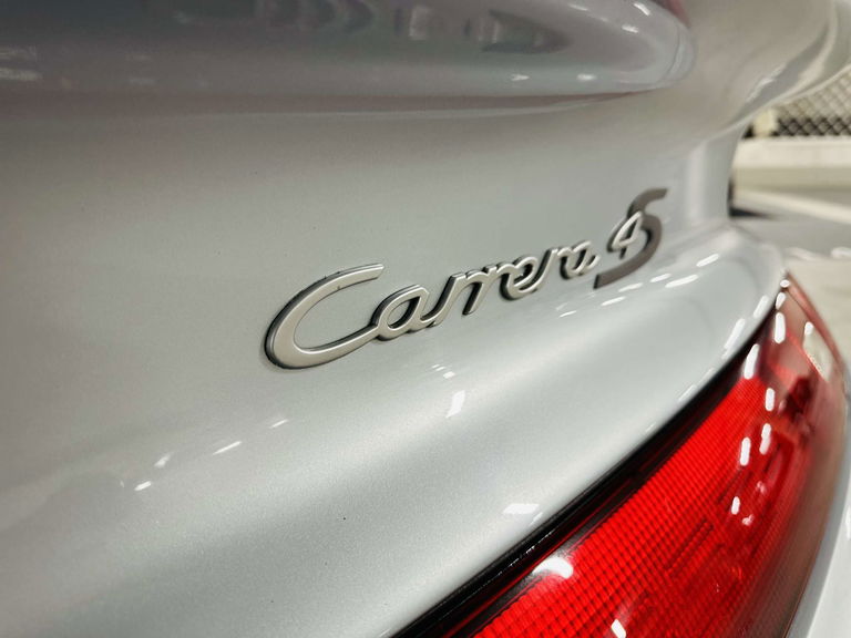 Porsche 993 Carrera 4S