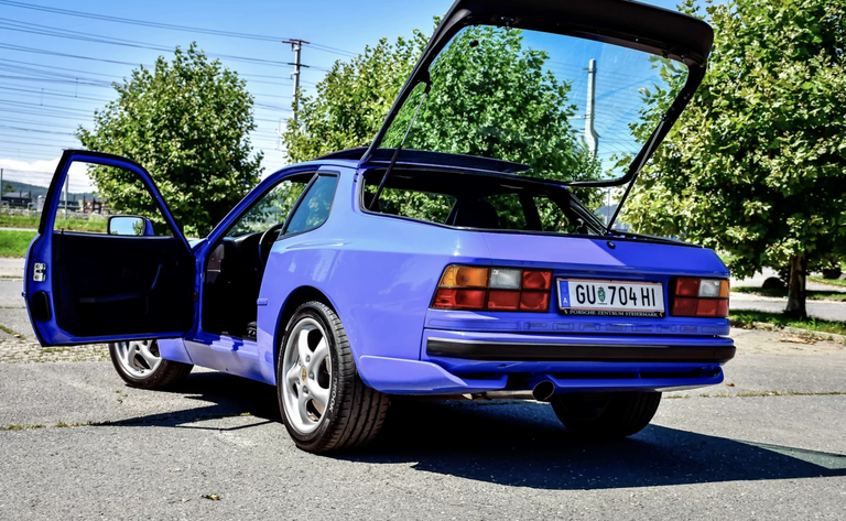 Porsche 944 Coupé