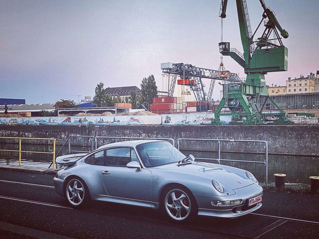Porsche 993 Carrera 4S