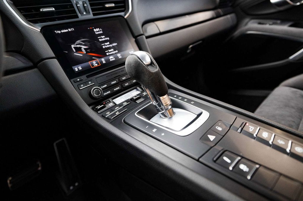 Porsche 991.2 Carrera GTS