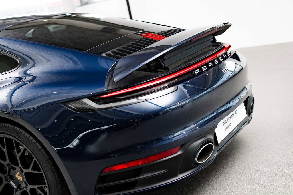 Porsche 992 Carrera