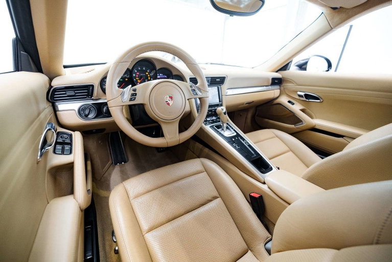 Porsche 991 Carrera 4