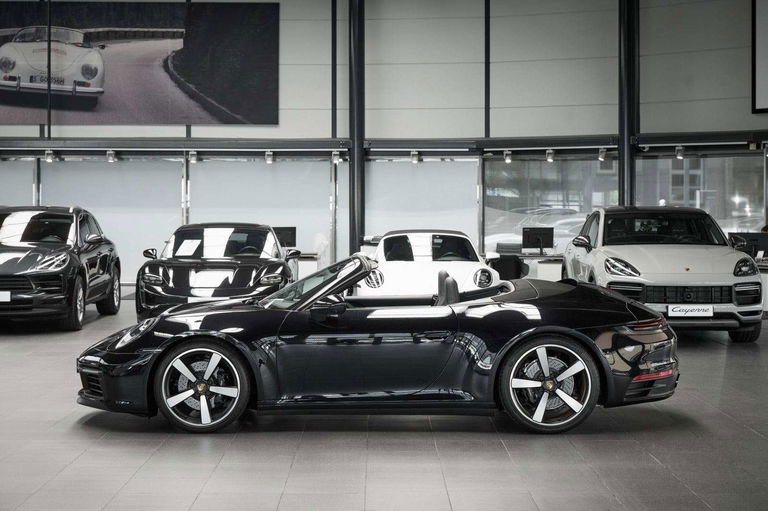 Porsche 992 Carrera 4S