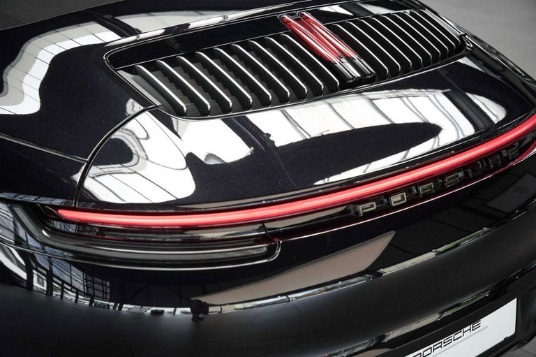 Porsche 992 Carrera 4S