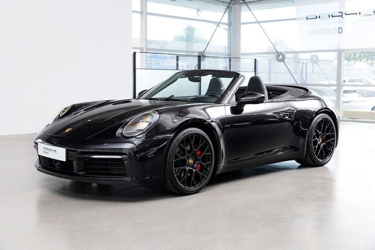 Porsche 992 Carrera 4S