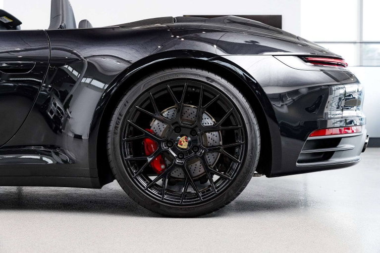 Porsche 992 Carrera 4S