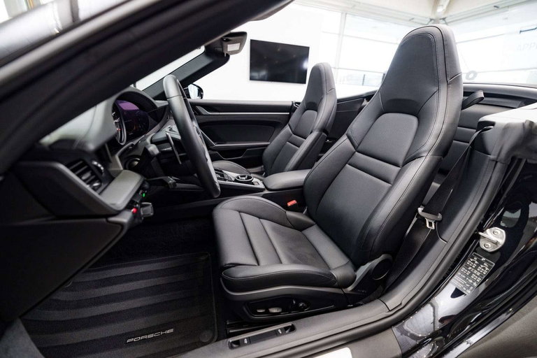 Porsche 992 Carrera 4S