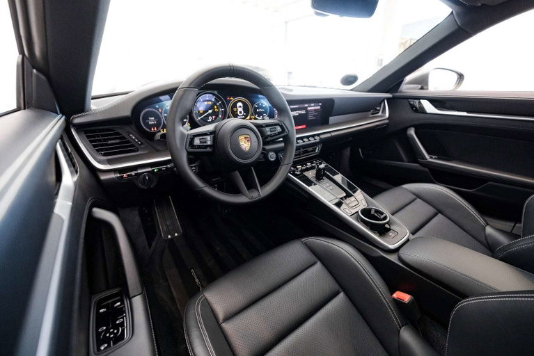 Porsche 992 Carrera 4S