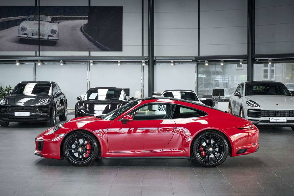Porsche 991.2 Carrera GTS
