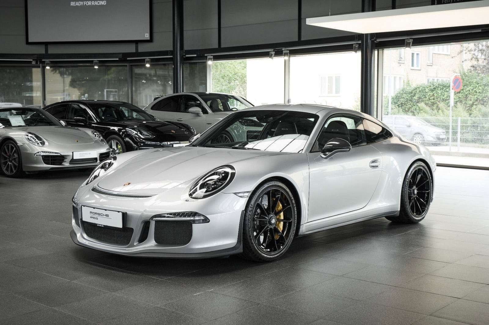 Porsche 911 R