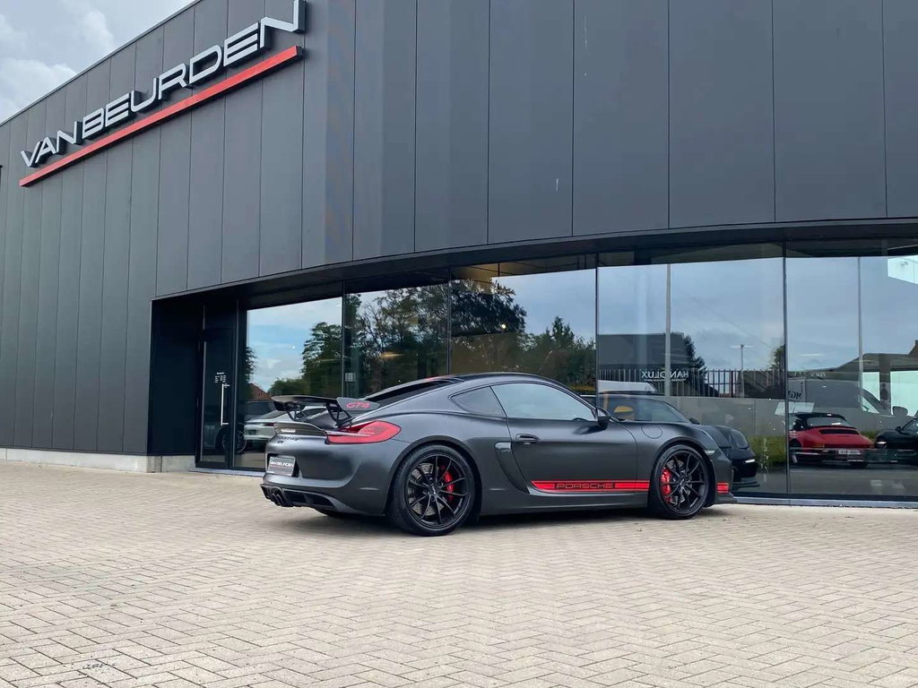 Porsche 981 Cayman GT4