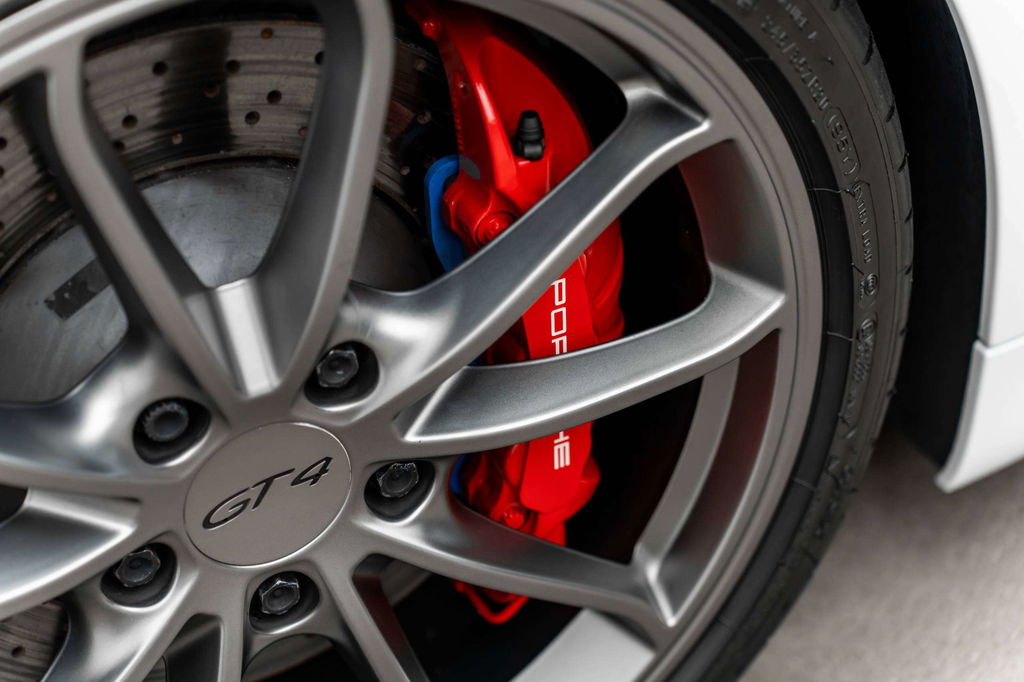 Porsche 981 Cayman GT4