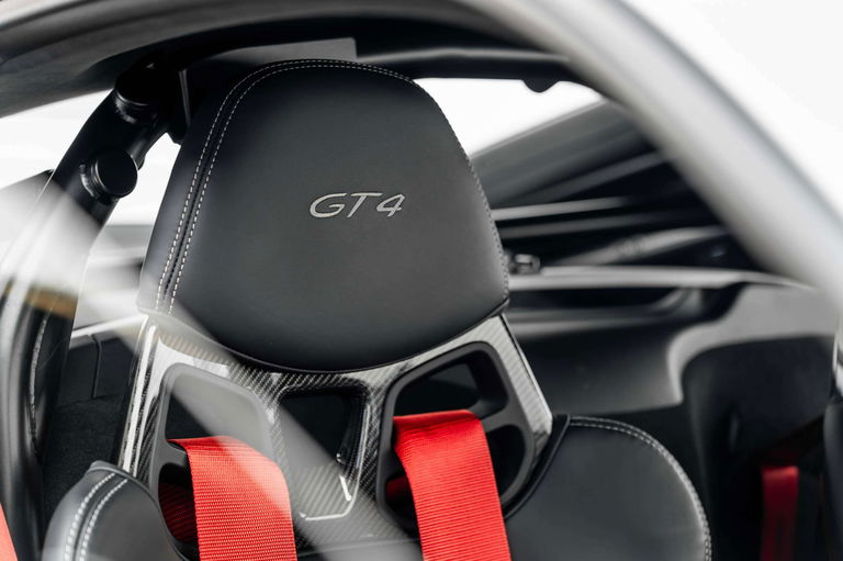 Porsche 981 Cayman GT4