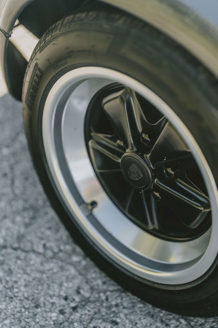 Porsche 911 Carrera 3.2 Speedster (US)