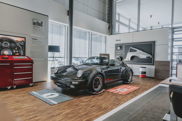 Porsche 911 Carrera 3.2 Speedster 