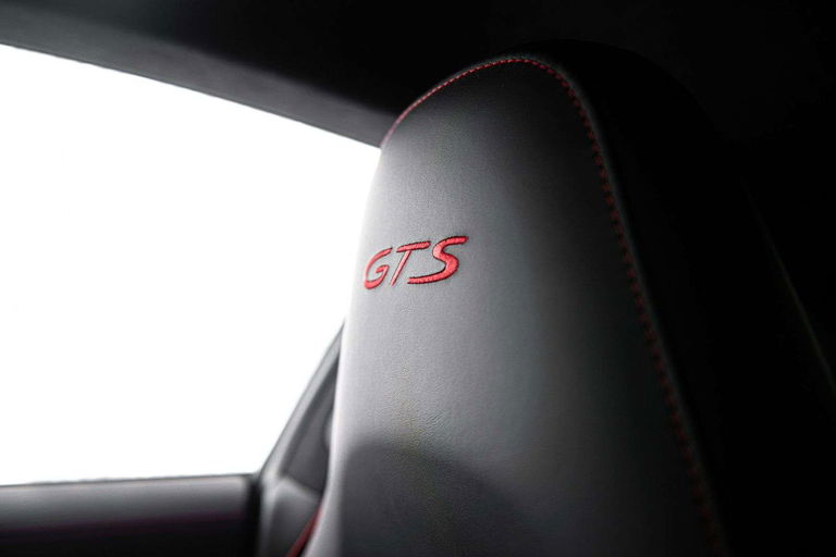 Porsche 991 Carrera GTS