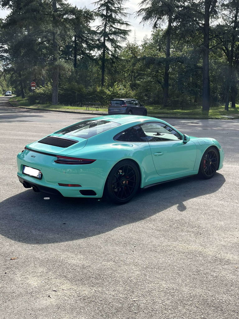Porsche 991.2 Carrera GTS