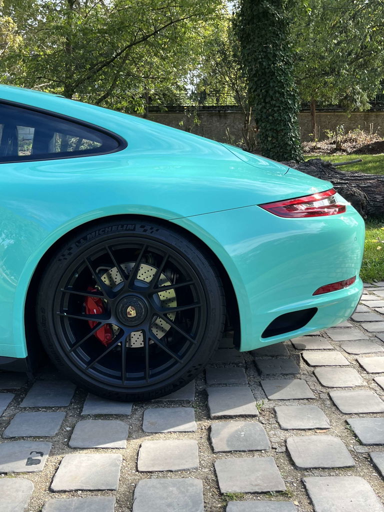 Porsche 991.2 Carrera GTS