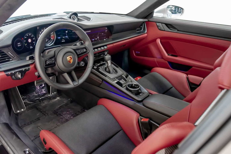 Porsche 992 GT3 Touring