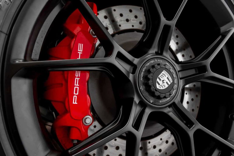 Porsche 992 GT3 Touring