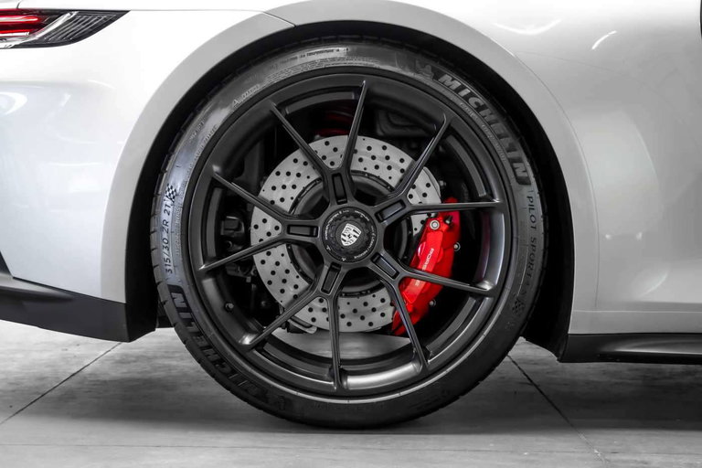 Porsche 992 GT3 Touring