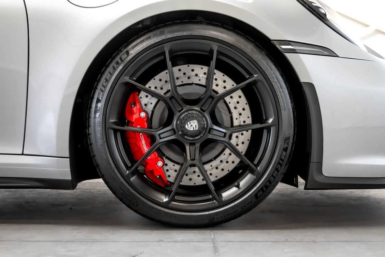 Porsche 992 GT3 Touring