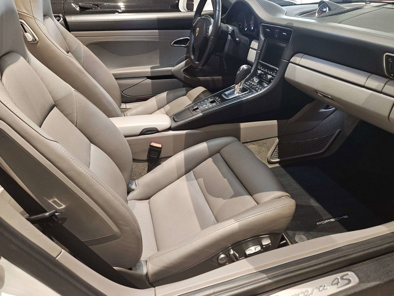 Porsche 991 Carrera 4S