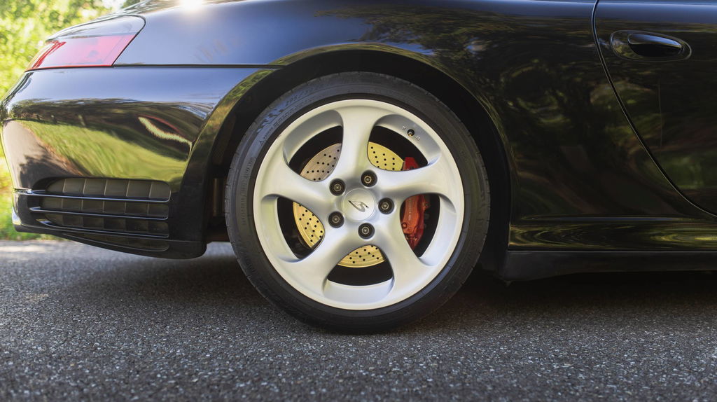 Porsche 996 Carrera 4S