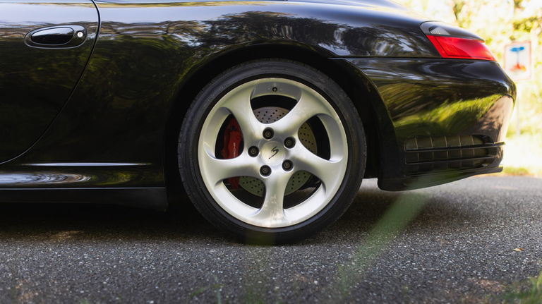 Porsche 996 Carrera 4S