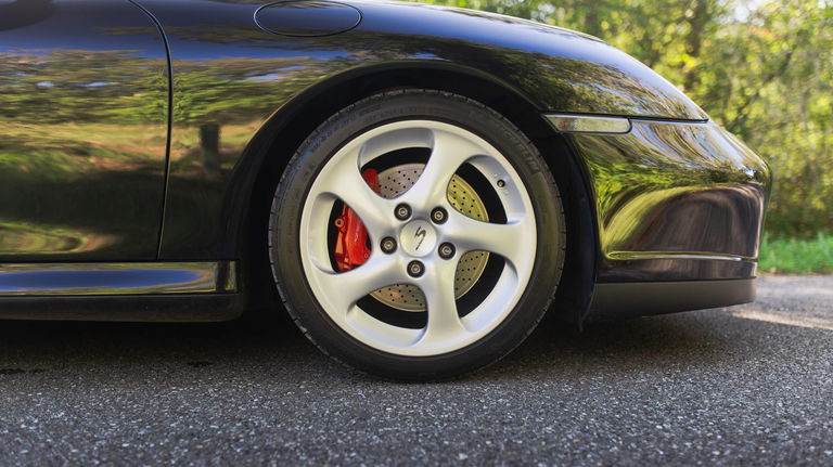 Porsche 996 Carrera 4S